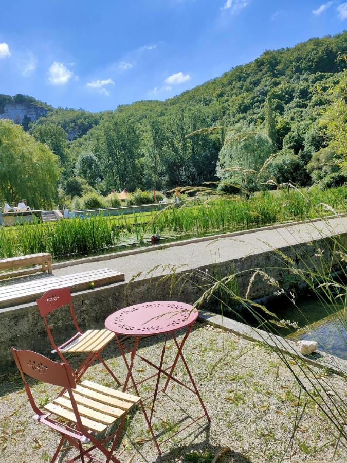 Les Pieds Dans L'Eau, Gite Le Blagour Lachapelle-Auzac Kültér fotó