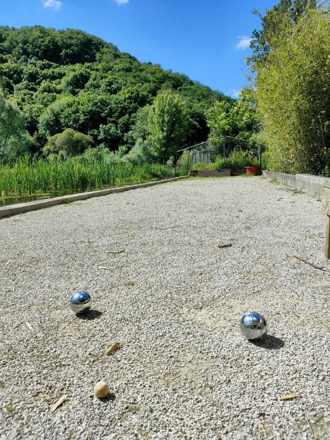 Les Pieds Dans L'Eau, Gite Le Blagour Lachapelle-Auzac Kültér fotó